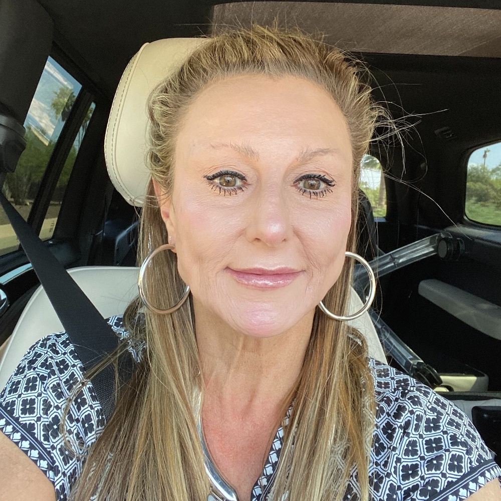 Meet your Posher, Melanie